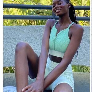 Twenty Montreal Bougainvillia 3D Zip-Up Sports Bra + Bike Shorts S/M